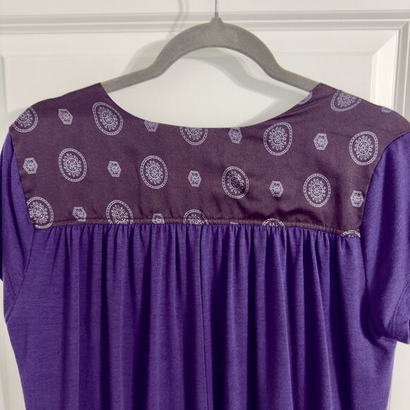 Banana Republic Stretch Dress With V-Neck And Cinched Empire Waist - Picture 2 of 13